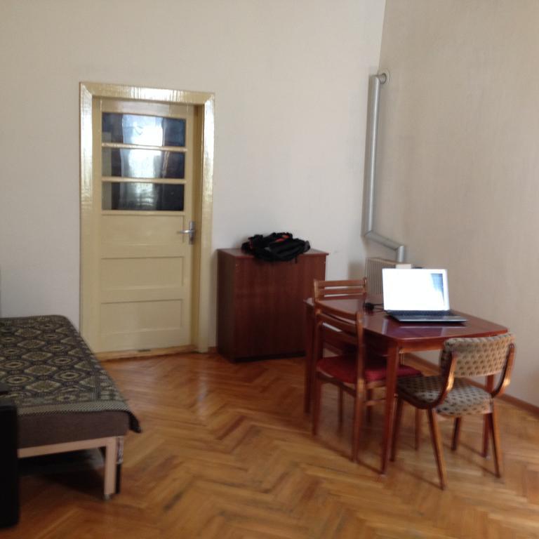 Apartment Downtown Mukacheve Luaran gambar